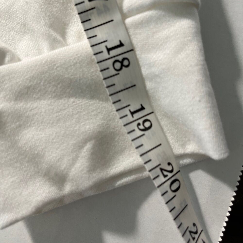 Dew Shoulder Stripe Long Sleeve Sweatshirt Women’s Large White NWOT Lightweight - Picture 10 of 11